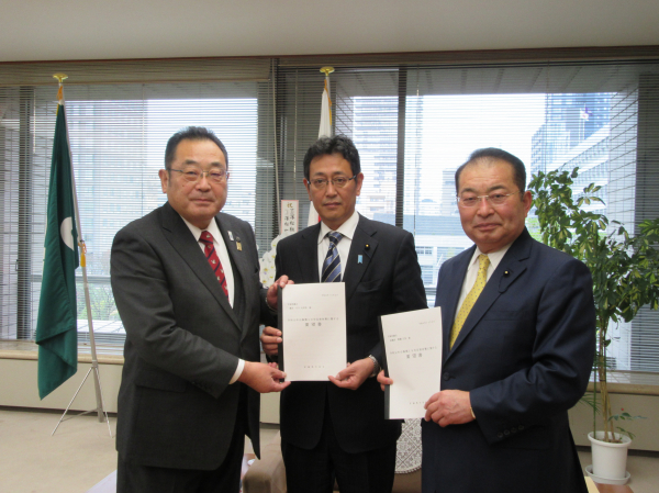 宮城県市長会より令和元年台風第19号災害対策に関する要望を受けました